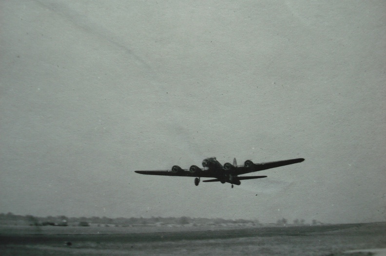 B-17takeoff.jpg