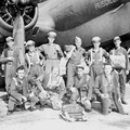 38991 Bill DeLorey and his crew bet 1941-1945-2X 900x694