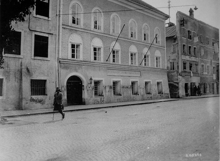 Birthplace of Hitler, Braunau, 1945