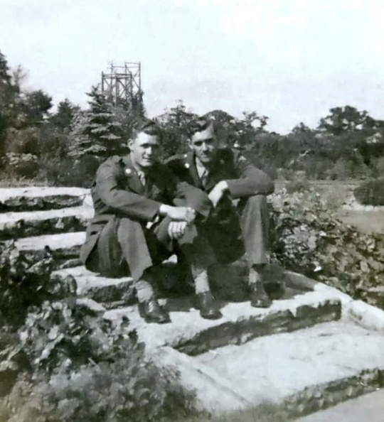 Everitt Barnes, left and Edward Barnes, Wicksteed Park, 1944.jpg