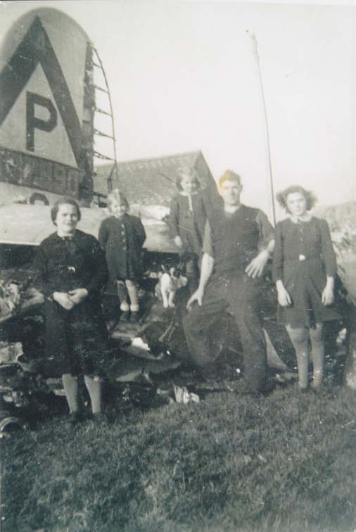 the Van Der Veken family who lived in the farmhouse that was partly destoryed in the crash