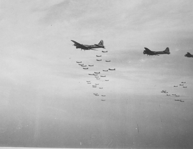 B-17s in formation3.jpg