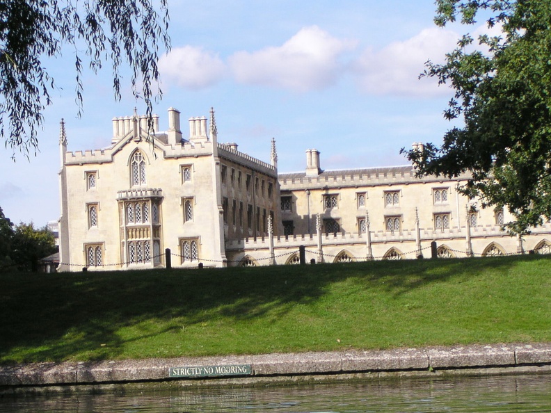 Another view along the River Cam.JPG