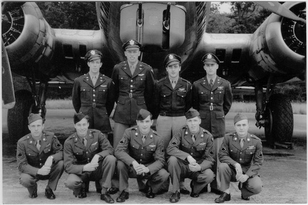 B-17 007.jpg Bice Crew in front of Damn Yankee