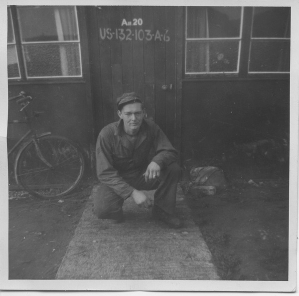 Arnold_in_front_of_barracks_No_20.jpg
