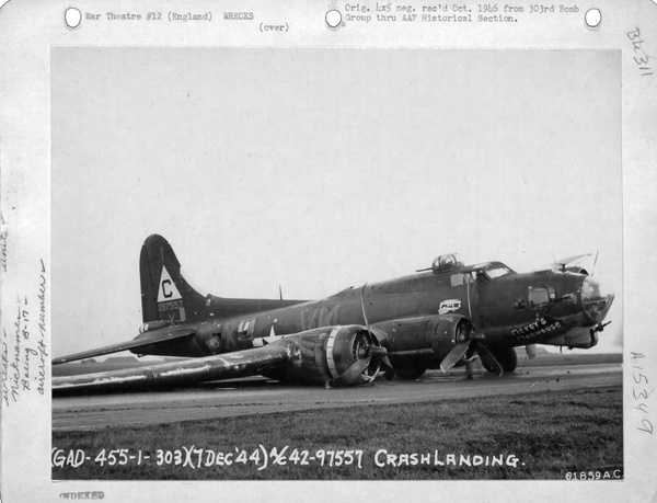 384th During WWII / Aircraft / B-17G Aircraft / B-17G 42-97557 SU*X ...