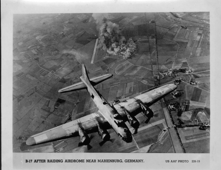 USAAF_Photo_226_19.jpg