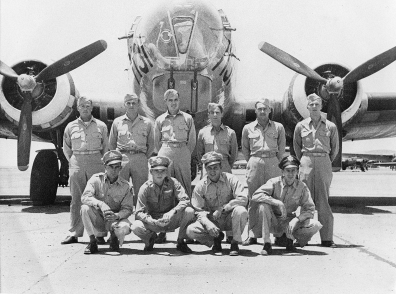 B17crew.JPG