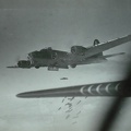 B-17 bombs away a