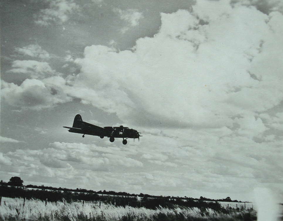 B-17 landing a