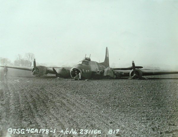 384th During WWII / Aircraft / B-17G Aircraft / B-17G 42-31166 JD*Z ...