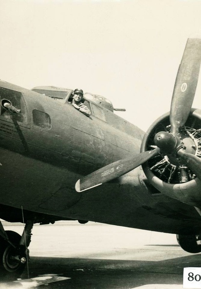 Robert J. Olbinski in B-17.jpg