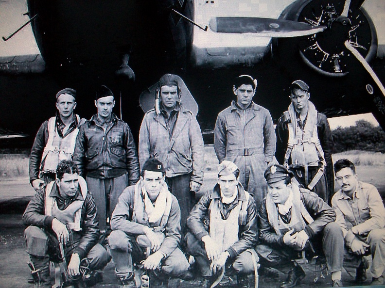 1943-07-29_Lead_Crew_a.JPG