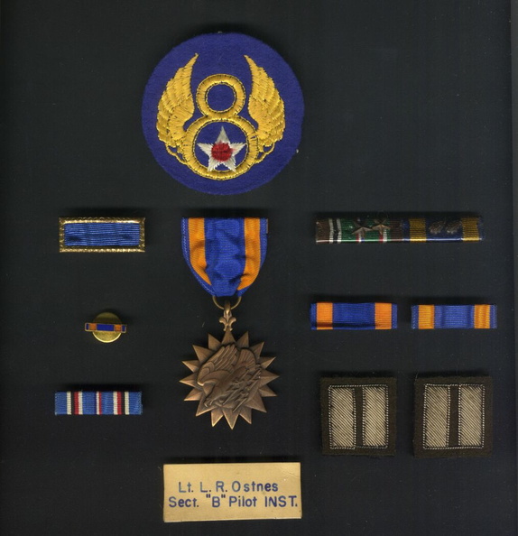 18 Dad's medals WWII crop r.jpg