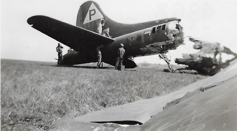 B-17 2377xx tail section only.jpg
