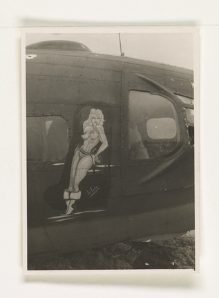 Sissy, Nose Art