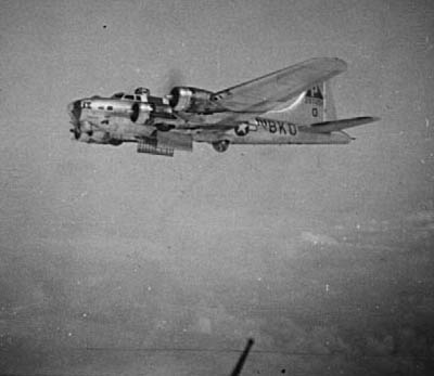 B-17G 42-97251 BK-O &quot;Snuffy&quot; On The Bomb Run